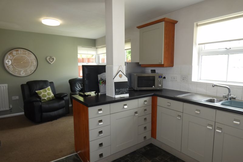 Kitchen/Diner- click for photo gallery